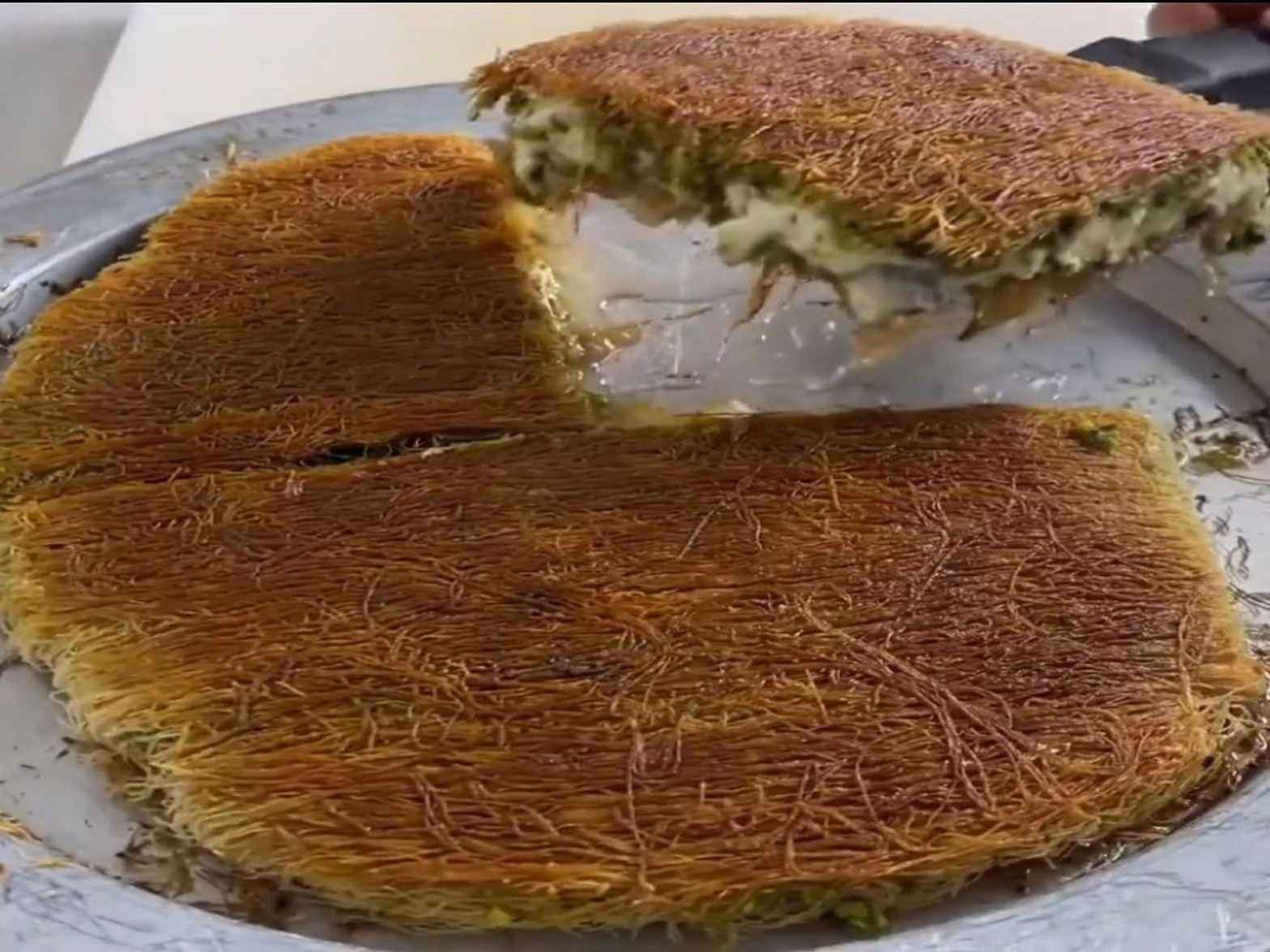 Fıstıklı Kaymaklı Hasır Kadayıf - Kadayıf Tarifi