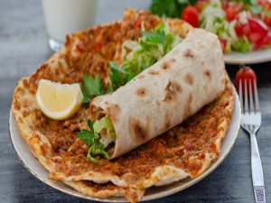 Çıtır Lahmacun Tarifi - Evde Lahmacun Yap - Lahmacun Hamuru Nasıl yapılır